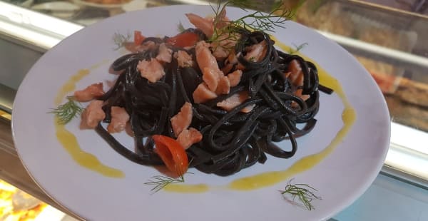 tagliolini al nero di seppia - Magi, Roma