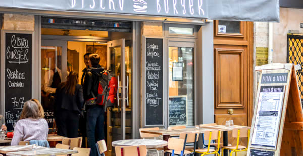 La Terrasse - Bistro Burger Montorgueil, Paris