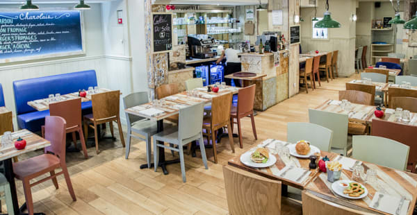 Intérieur - Bistro Burger Montorgueil, Paris