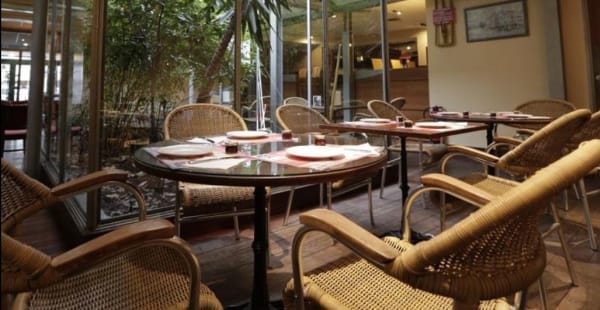 Intérieur - Au Petit Caporal, Maisons-Alfort