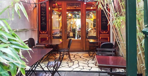 Terrasse - Le Mistral, Paris