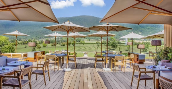 Terrasse vue Jura - Le Jardin, Crozet