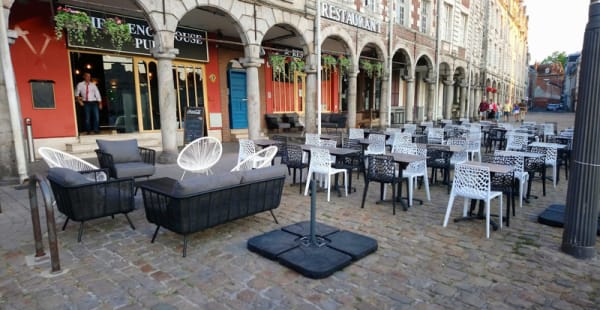 Terrasse - The French House, Arras