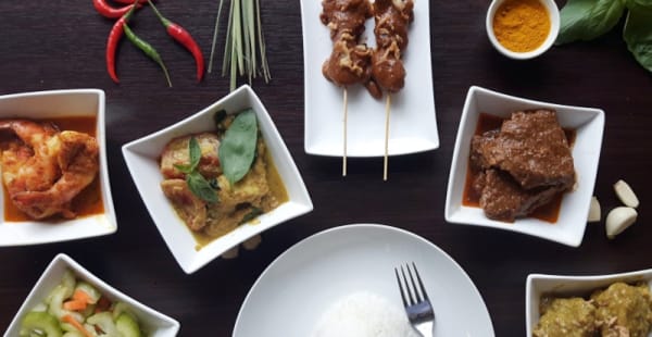 Rijsttafelgerechten - Jun Indonesian Cuisine, Amsterdam