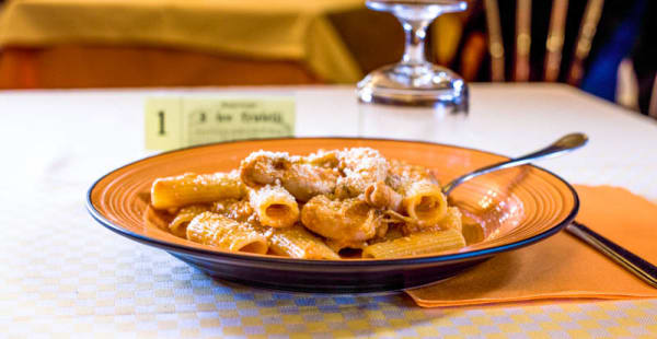 Rigatoni con la pajata - I Tre fratelli, Roma