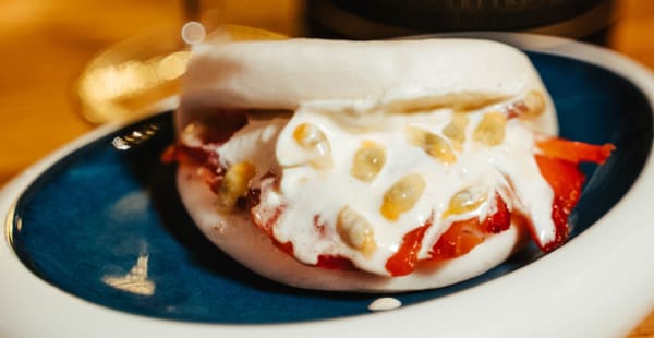 bao salmone - Calipé - Vineria di Pesce, Roma