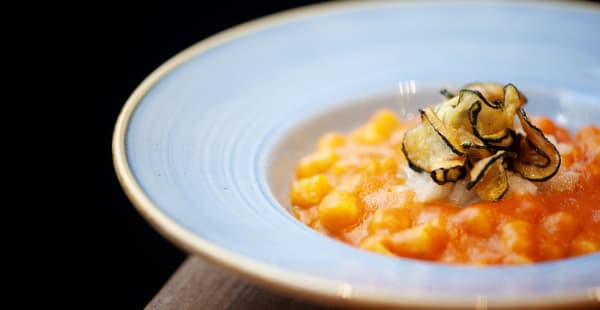 Chicche di patate con crema di scampi, crudo di scampi e zucchine alla scapece - Calipé - Vineria di Pesce, Roma