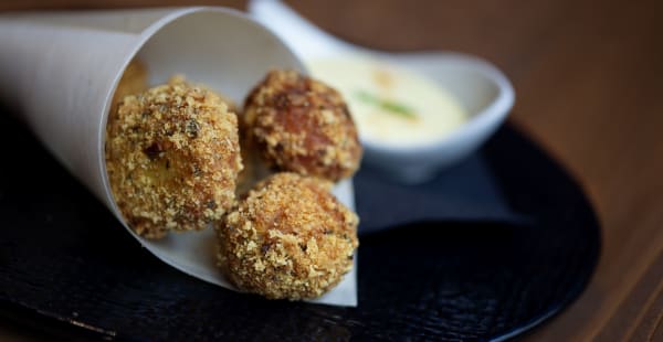 polpette baccalà olive e capperi - Calipé - Vineria di Pesce, Roma