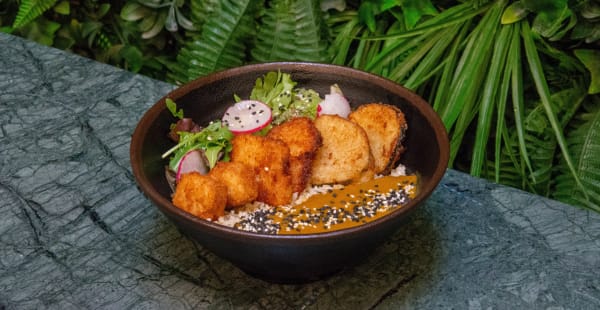 Caril Katsu - The Green Affair - Chiado, Lisbon