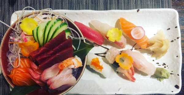 Sushi Sashimi Deluxe - Kamome - Mövenpick Hôtel, Genève