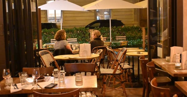 Café Léon, Paris