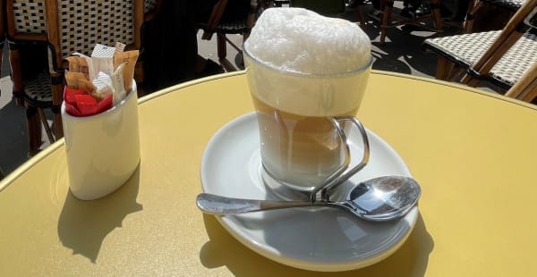 Café Léon, Paris