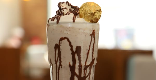 BATIDO DE FERRERO ROCHER - The Burger Maker Halal Barcelona, Barcelona