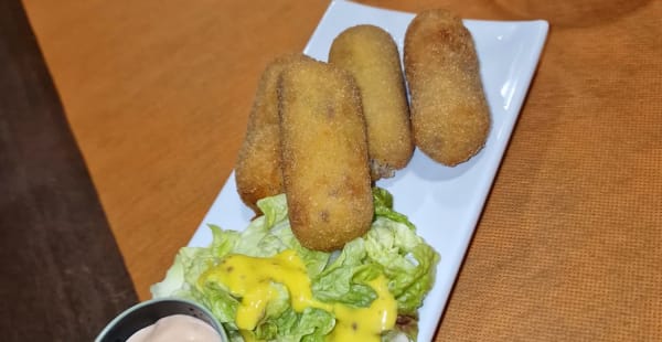 Croquetas de jamón ibérico y marisco - L' Esperança, Barcelona