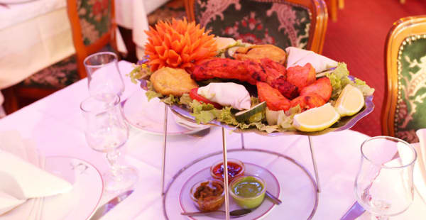 Assortiment de grillades et beignets - Etoile du Kashmir, Paris