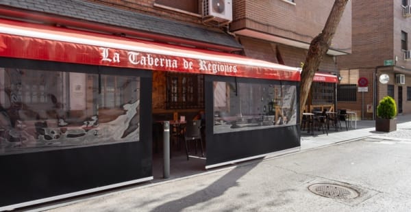 Terraza - Taberna de Regiones, Las Rozas