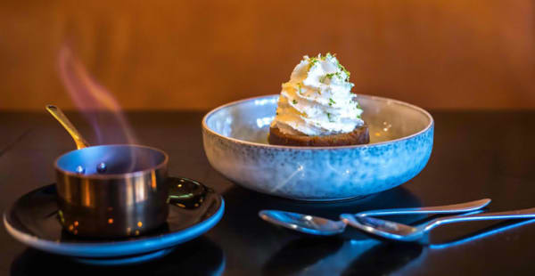 Baba au Rhum - La maison bleue, Paris