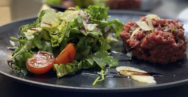 TARTARE ITALIEN A LA TRUFFE - Enza & Famiglia Trattoria Pizzeria Caffê, Paris