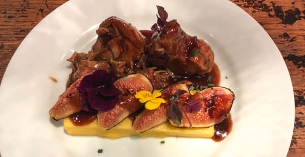 Sauté d'Agneau Polenta et Figues Fraiches - Maison Bes, Paris