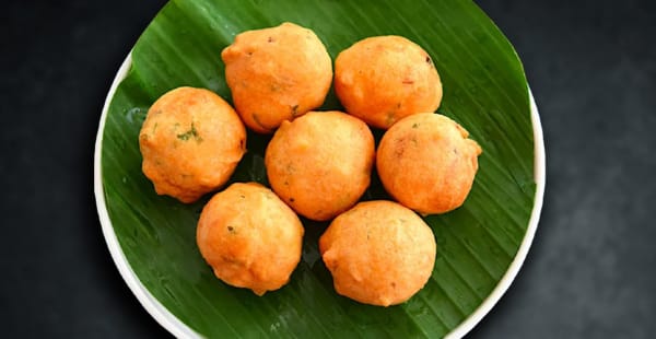 Mysore Bonda - Saravana Bhavan Roma, Roma