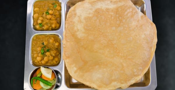 Saravana Bhavan Roma, Roma