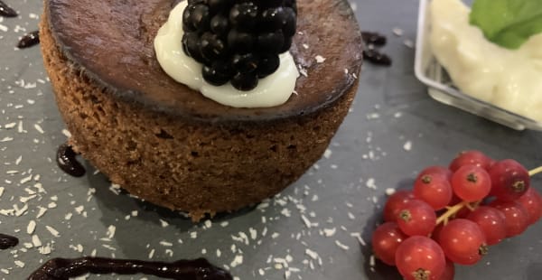 Tortino di Cioccolato con cuore di crema di cocco - Mibio' Bistrot, Milano