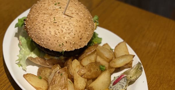 Le burger au bleu d’Auvergne  - Le Grenier de Notre Dame, Paris