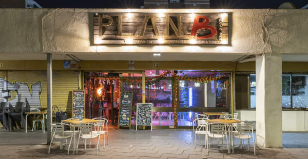 Plan B, Barcelona