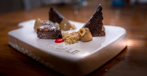 brownie al cacao e crema alla nocciola - Locale, Milano