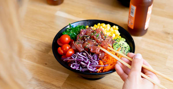 Poke bowl elección - Señor Piña Terraza Gótico, Barcelona