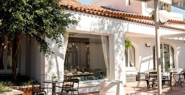 Terraza interior - La Masia d’Esplugues, Esplugues De Llobregat