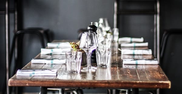 Table - Chez Minnà, Paris