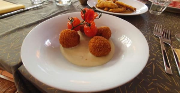 Polpette su fontuda di pecorino - Ristorante Petrucci, Roma