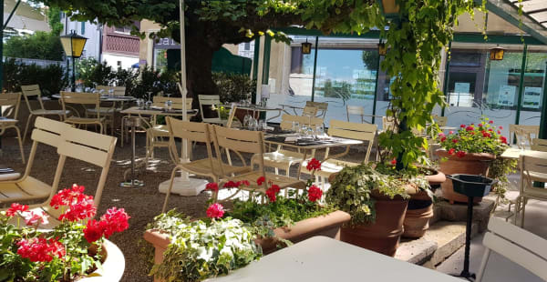 Terrasse - Le Relais de Chambésy, Chambésy