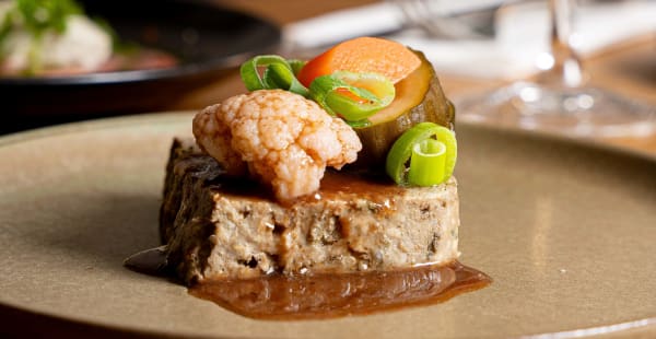 Terrine de campagne maison, pickles de légumes / Homemade country terrine with vegetable pickles - Les Saisons, Paris