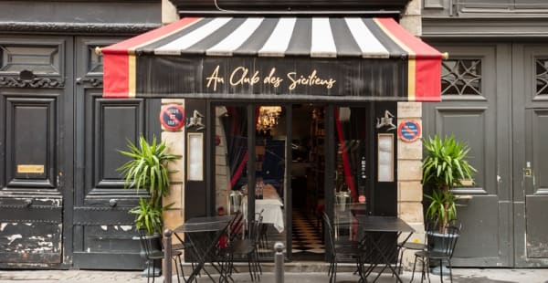 Au Club des Siciliens, Paris