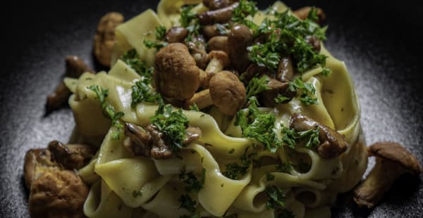 Tagliatelle aux chanterelles - Giardino Romano, Genève