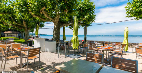 Terrasse - Cafe Restaurant du Quai, Hermance