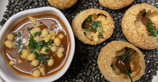 Pani puri, golgappa  - Rasna Restaurant , Paris