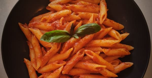 Penne all'arrabbiata  - Monterosso, Paris