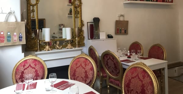 Chez Mademoiselle Paris 16 in Paris - Restaurant Reviews, Menu and