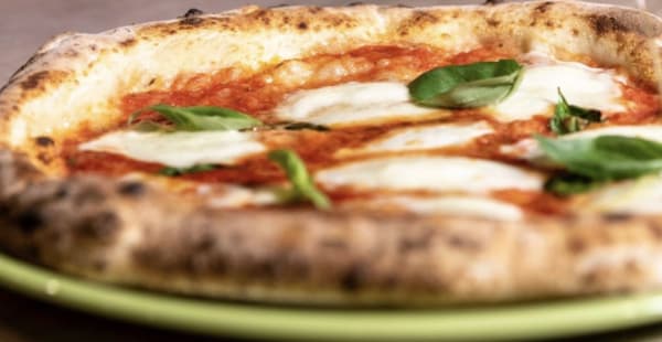 Johnny Take Uè – Pizzeria d'Eccellenza Napoletana, Milano