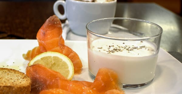 Desayuno Nórdico, con queso fresco y yogourt artesano - La Travesía Gourmet, Majadahonda