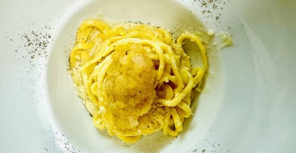 Tonnarello Cacio Pepe con Battuto di Gamberi - BucaVino, Roma