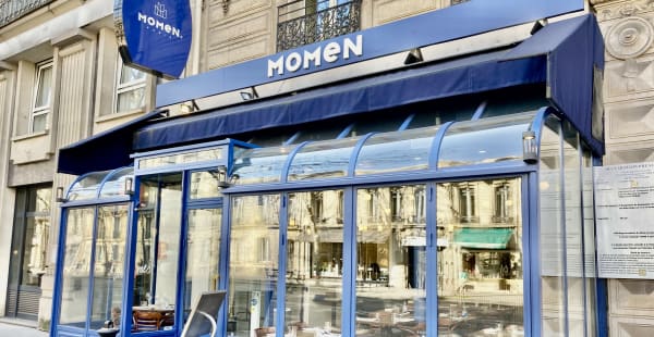 Momen, Paris