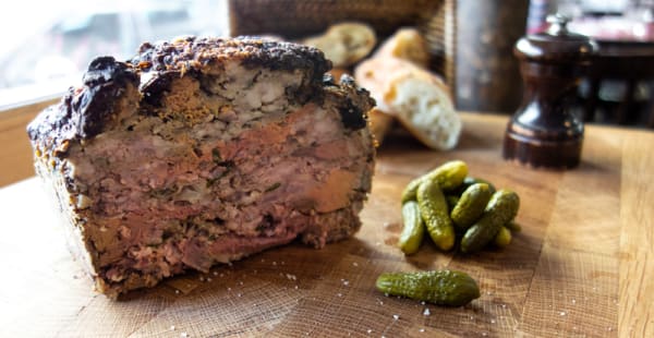 La fameuse terrine de foie de volaille - Gaston, Paris