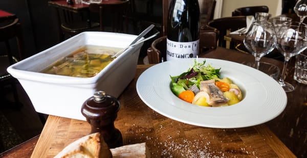 Les filets de harengs pomme à l'huile - Gaston, Paris