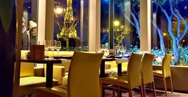 View from the window table - Picture of Eiffel Tower Restaurant at Paris  Las Vegas - Tripadvisor