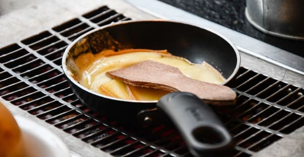 Les Fondus de la Raclette - Parmentier, Paris