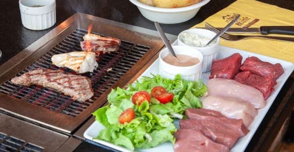 Les Fondus de la Raclette - Parmentier, Paris